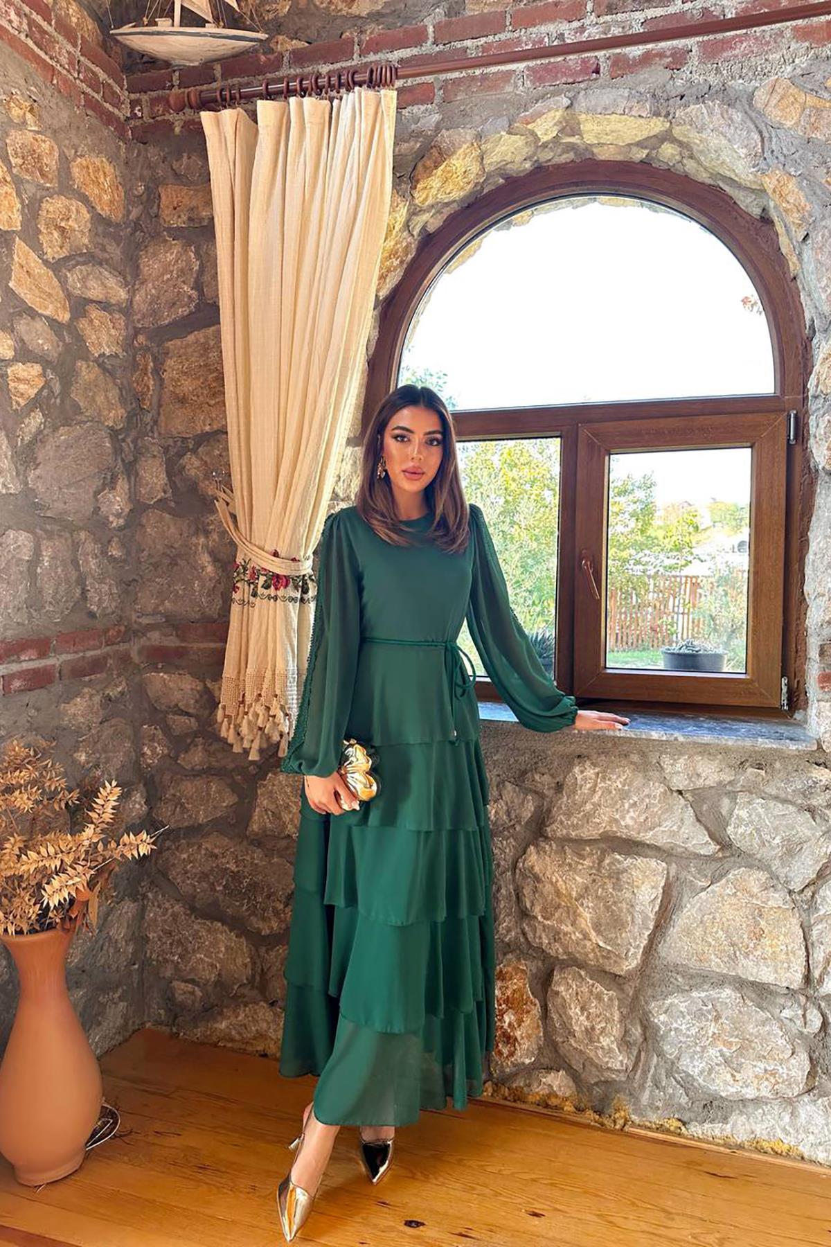 Elegant Green A-Line Dress with Ruffle Sleeves