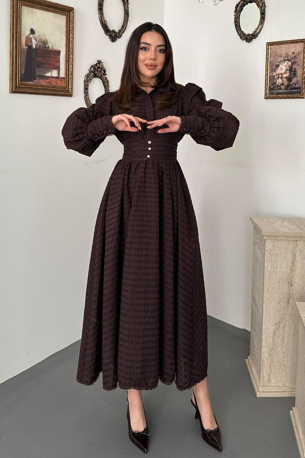 Elegant Brown A-Line Midi Dress With Balloon Sleeves